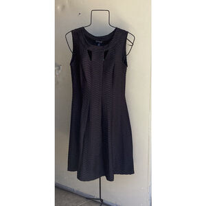 Enfocus Studio Black Dress Cutout Neckline Women's Sz 10 Fit & Flare Chevron